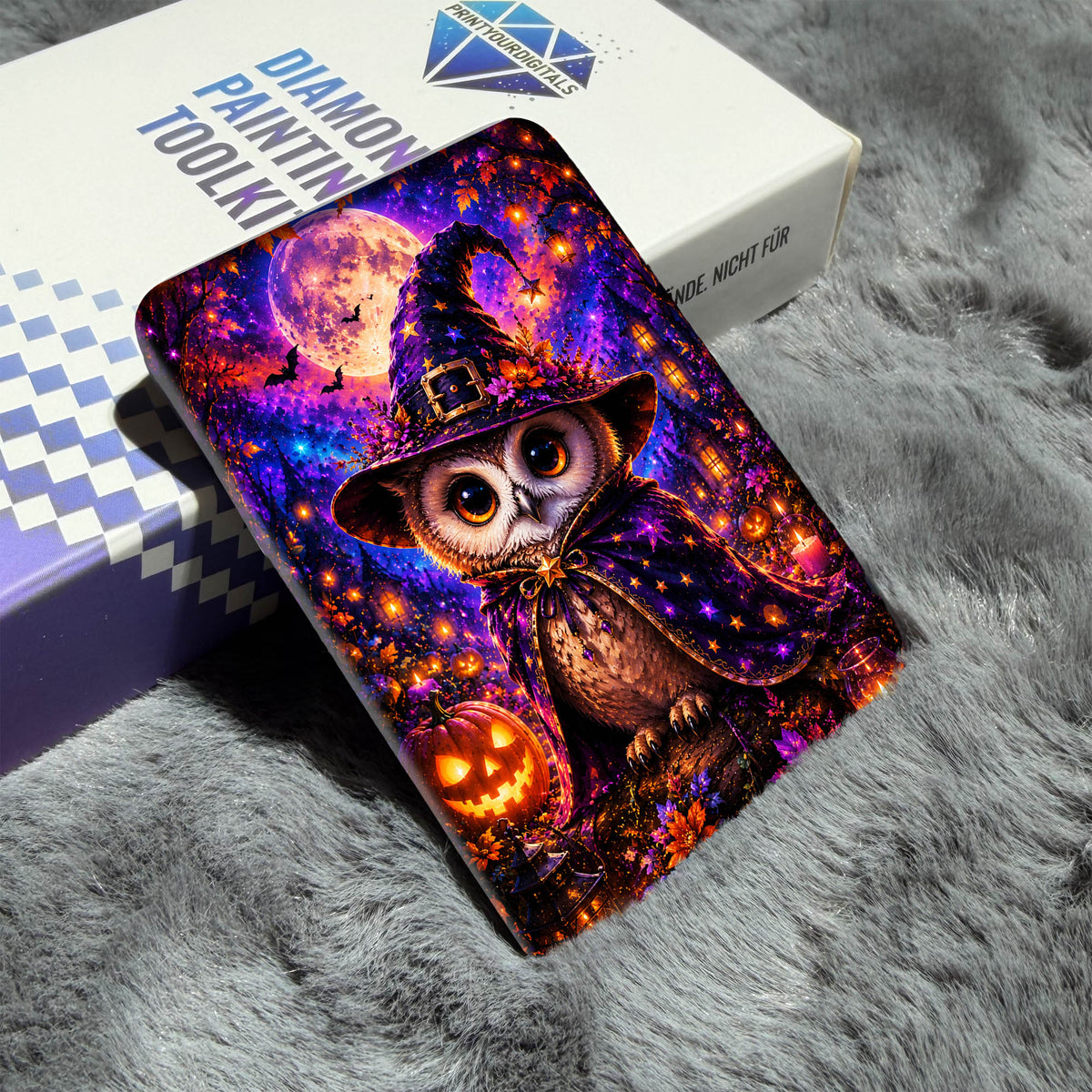 Cover Minder – Eulenhexe im Halloweenwald