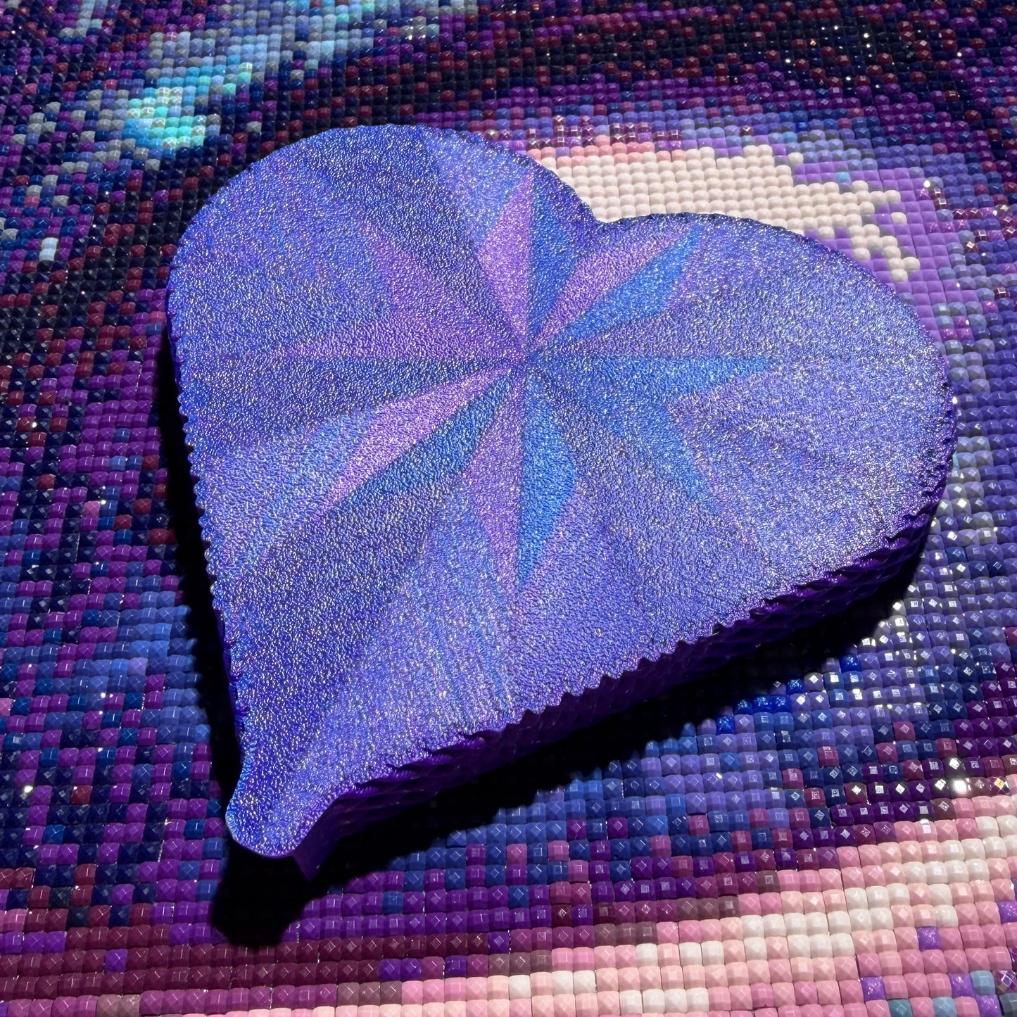 Diamond Painting Schiffchen - Purple Heart