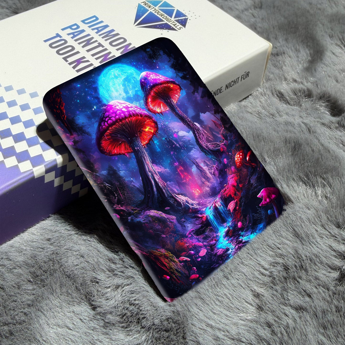Cover Minder – Mondschein Pilzwald